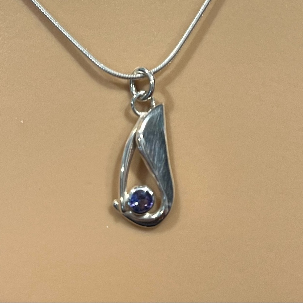 NWT Sterling Lilac Sapphire Pendant 18” Snake Chain